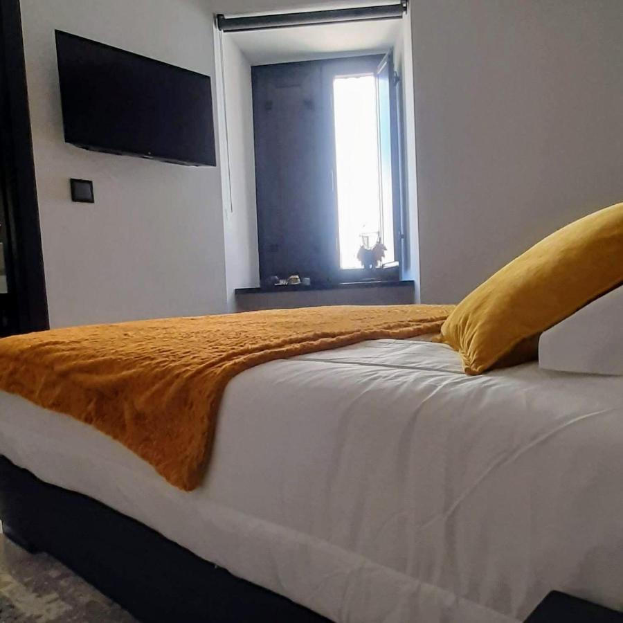 Taska Vila Velha Mirandela Ngoại thất bức ảnh