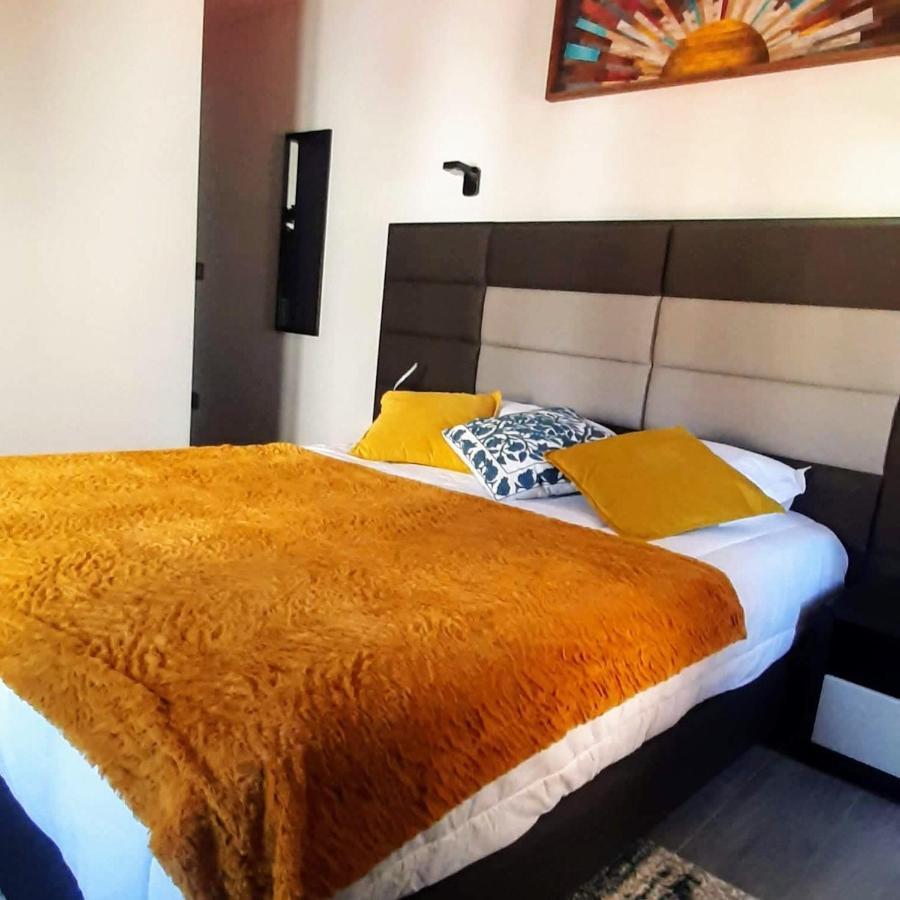Taska Vila Velha Mirandela Ngoại thất bức ảnh