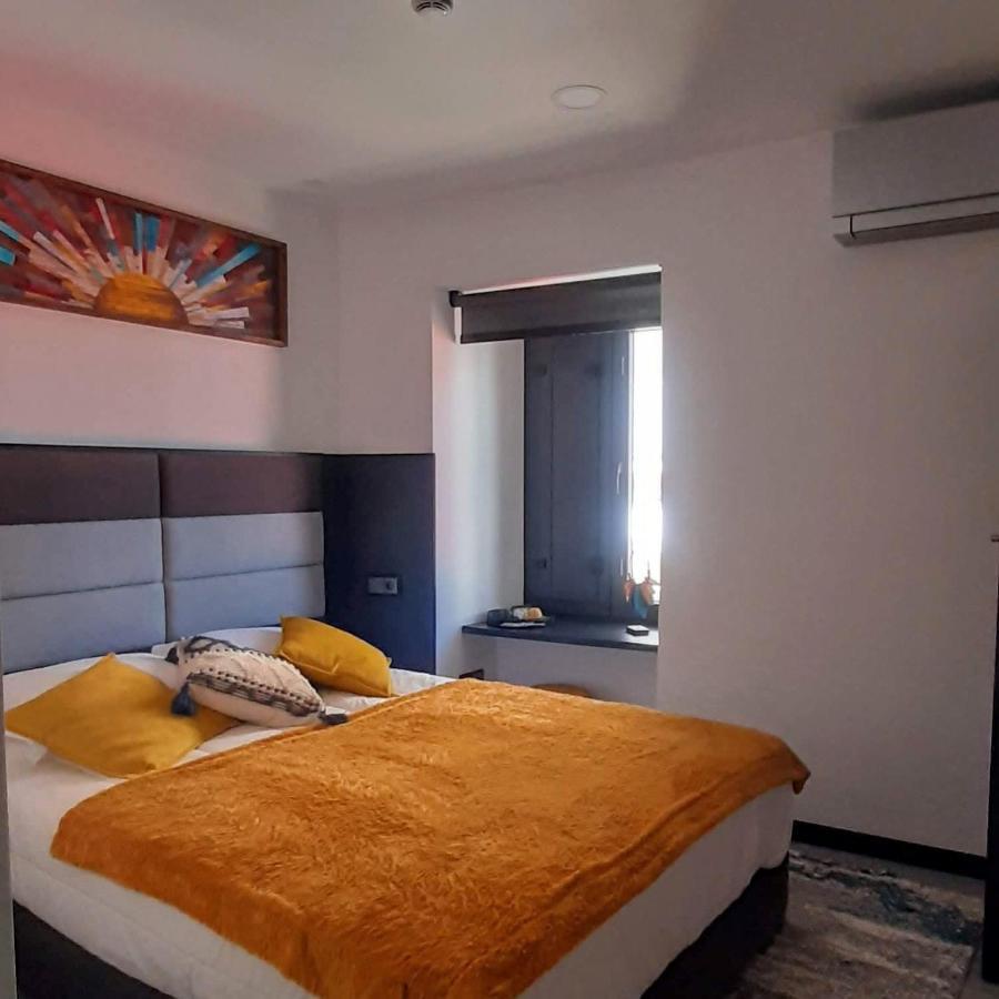 Taska Vila Velha Mirandela Ngoại thất bức ảnh